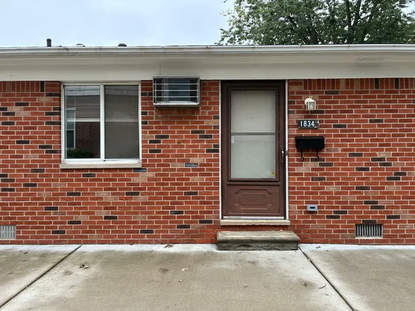 1834 Mill St #1834A, Lincoln Park, MI 48146