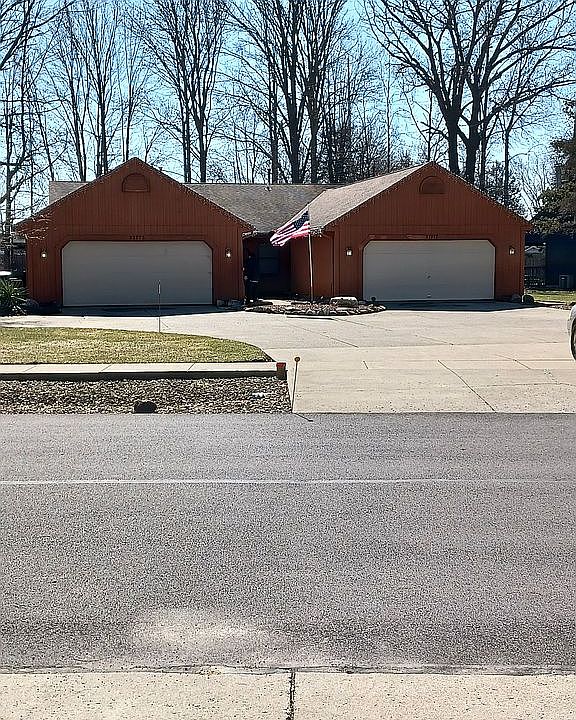 1st image of 32777 Glen Dr