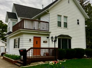 206 W 2nd St, Waunakee, WI 53597