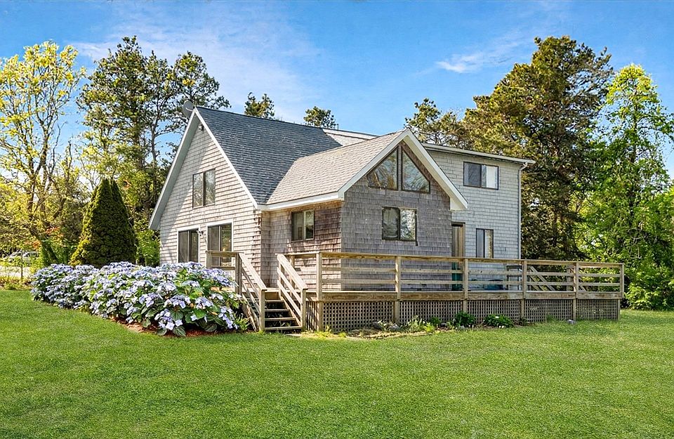 1st image of 90 Schoolhouse Rd #14