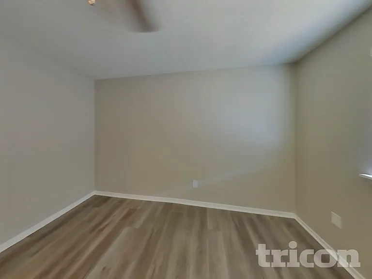 725 Villa Ridge Dr — Photo 12