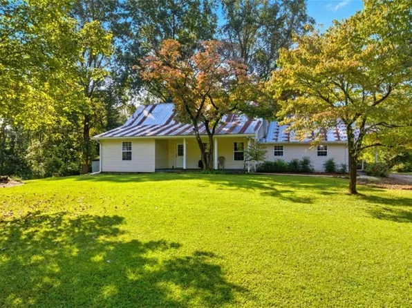 101 Dove Ln, Clarkesville, GA 30523
