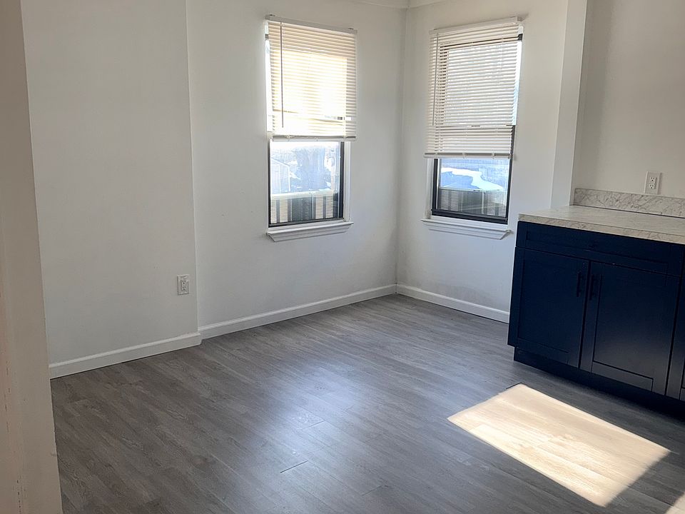 1st image of 59 Washington St Suite 2