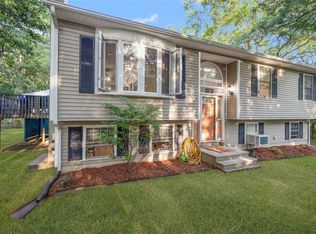 17 Old Kenyon Rd, Richmond, RI 02832