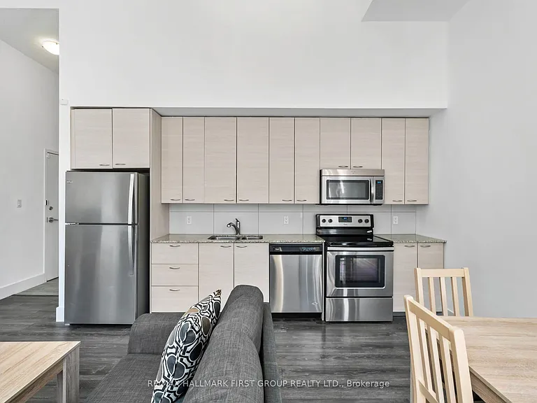 253 Albert St #5 — Photo 25