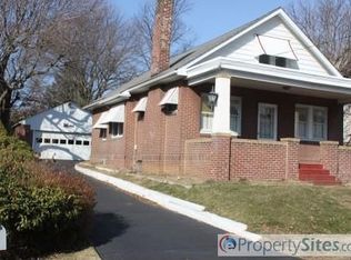 938 Brown Ave, Huntingdon Valley, PA 19006