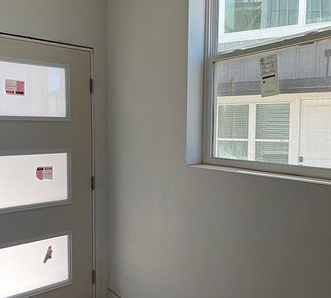 2nd image of 935 Montague Pl