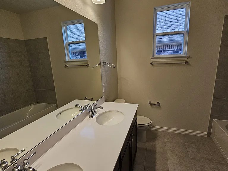 2038 Celebration Ln — Photo 11