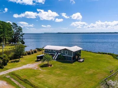 200 Lake Vue Drive, Aurora, NC, 27806
