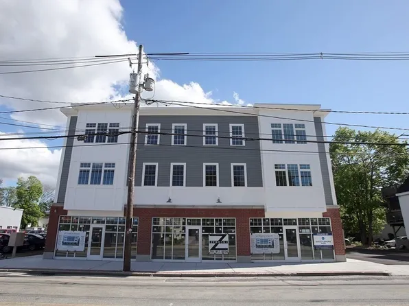 30 Temple St #303, Whitman, MA 02382