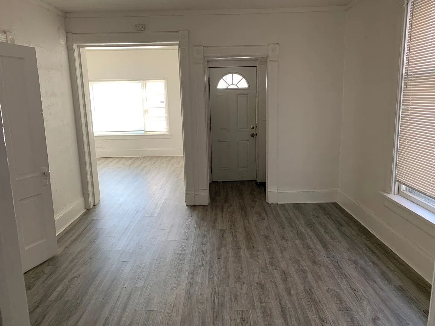 3 bedroom single family home — Photo 4