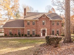 9701 Whitethorn Dr, Charlotte, NC 28277