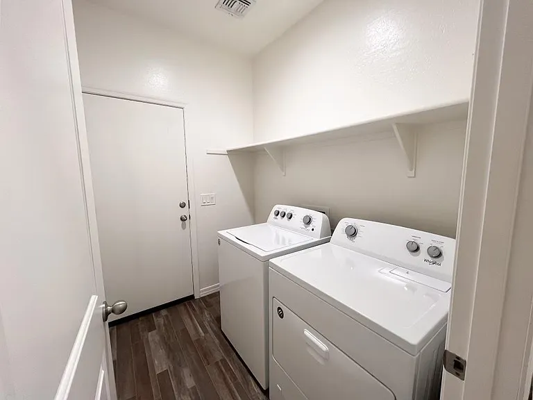 4590 W Foldwing Dr — Photo 21