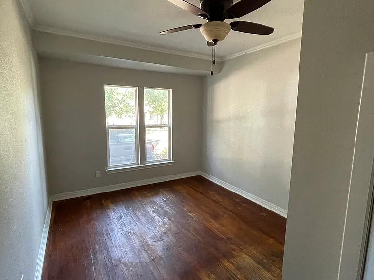 4300 Valentine St — Photo 7