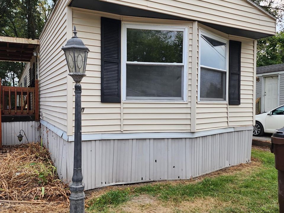 1st image of 200 Carroll St #20