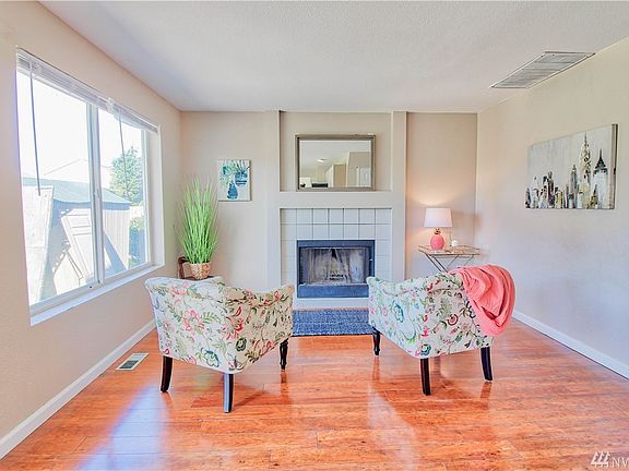 3rd image of 21904 44th Avenue Ct E