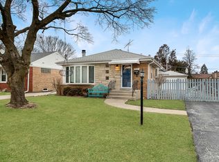 8064 W Prospect Ct, Niles, IL 60714