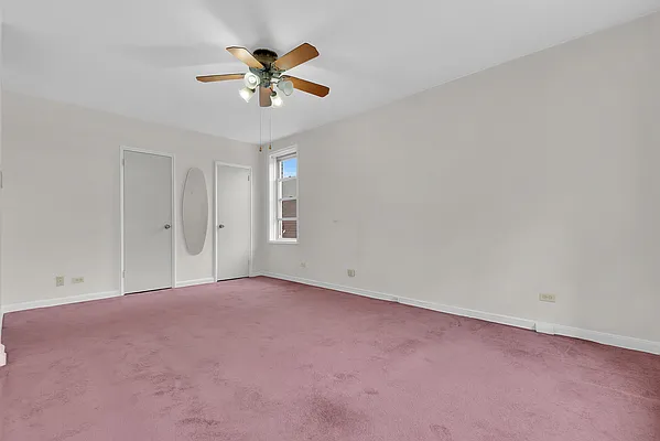 Bedroom, photo 2