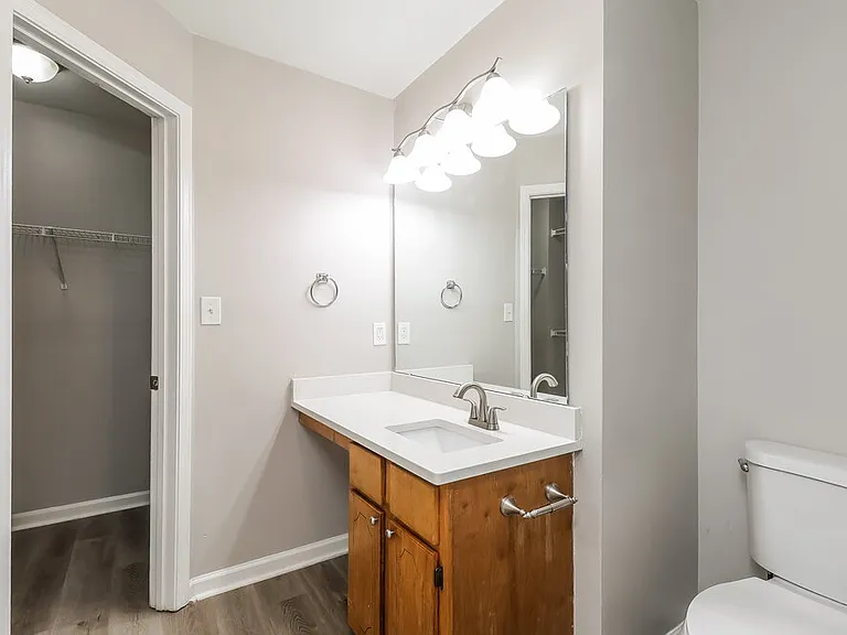 211 Winding Canyon Dr — Photo 13