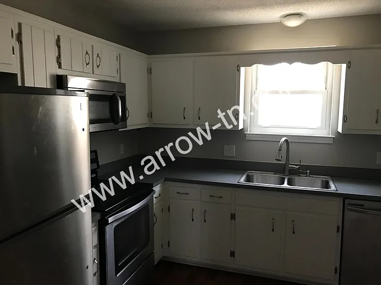 366 Clearwater Dr — Photo 3