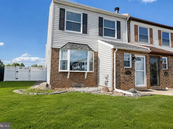 5161 Euston Ct, Bensalem, PA 19020