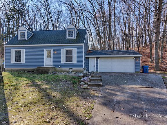 4th image of 10838 Woodbushe Dr SE