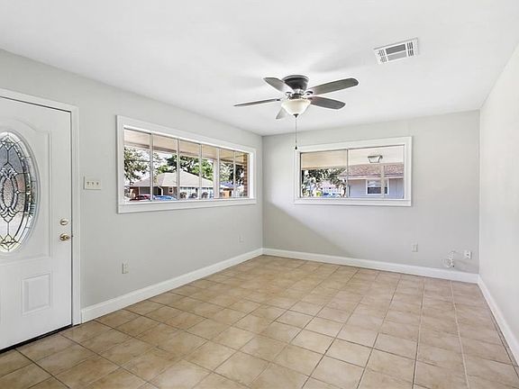 5th image of 4742 Lancelot Dr