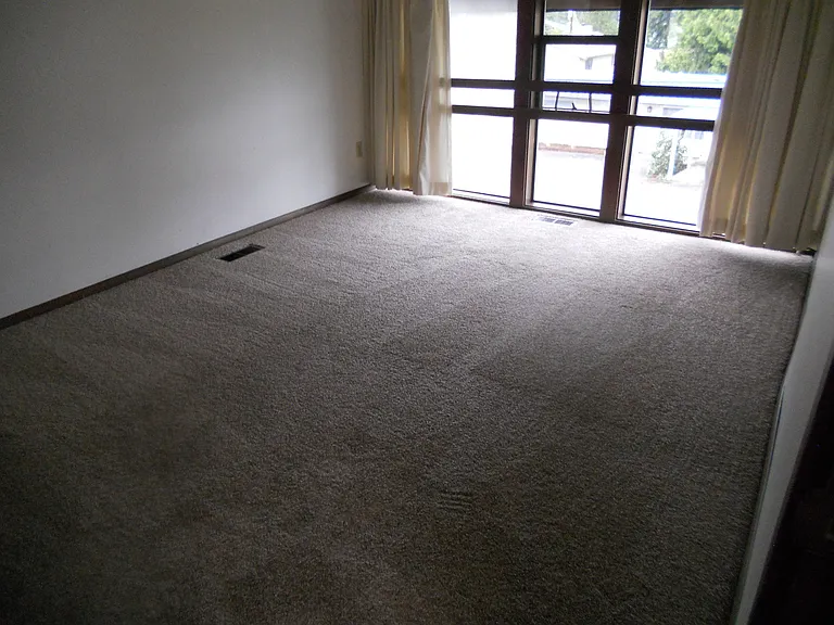 Spacious 2 bedroom 1 bath 1192 sq ft. — Photo 8