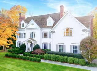 34 Norholt Dr, New Canaan, CT 06840