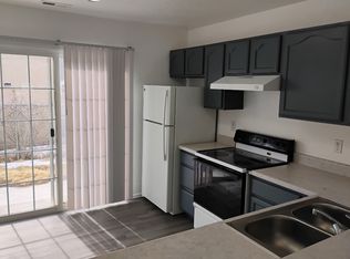 36 Yorkshire Rd UNIT B, Pueblo, CO 81001
