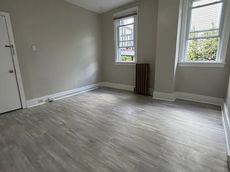 324 Spencer Ave #2 — Photo 5