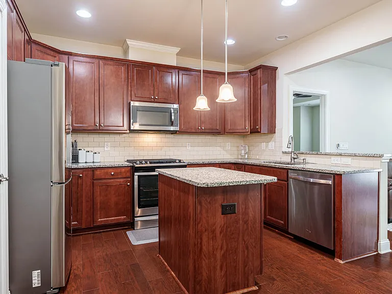 226 Daymire Glen Ln — Photo 7