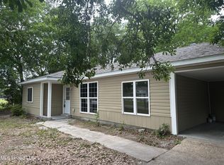 1760 State St, Biloxi, MS 39531