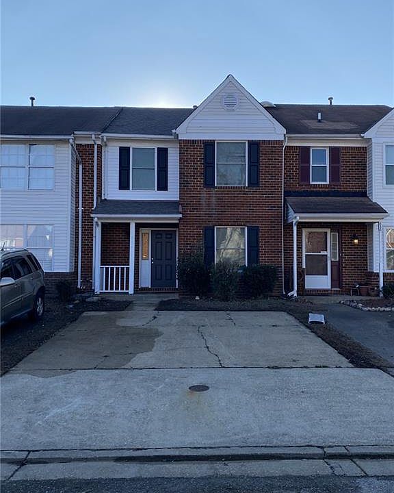 1st image of 834 Nottaway Dr