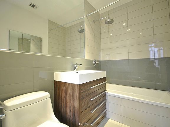 4th image of 626 Grand Ave #1R