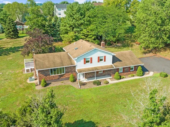 153 Ott Rd, Schwenksville, PA 19473