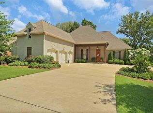 114 Shoreline Dr, Madison, MS 39110