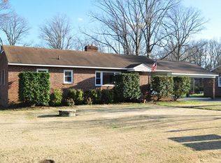 5233 W Garthdale Rd, North Chesterfield, VA 23234