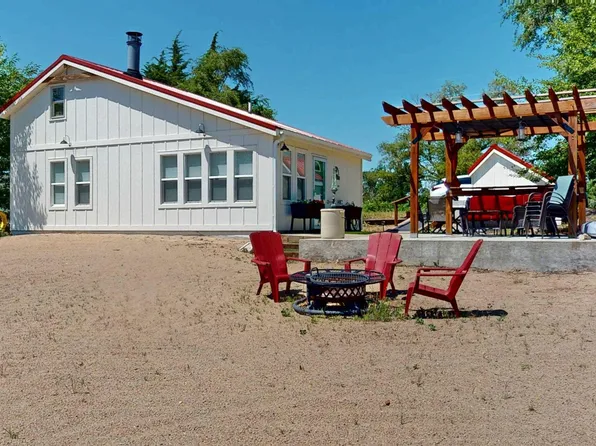 5 Beaver Island Rd, Columbus, NE 68601