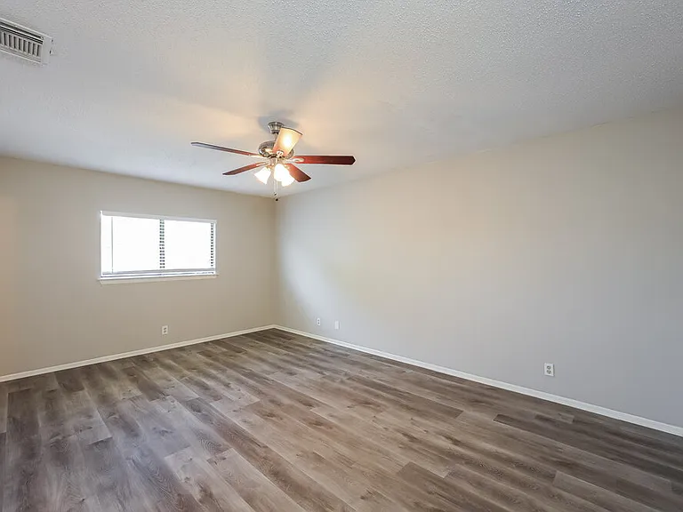 3191 Beacon Fld — Photo 10