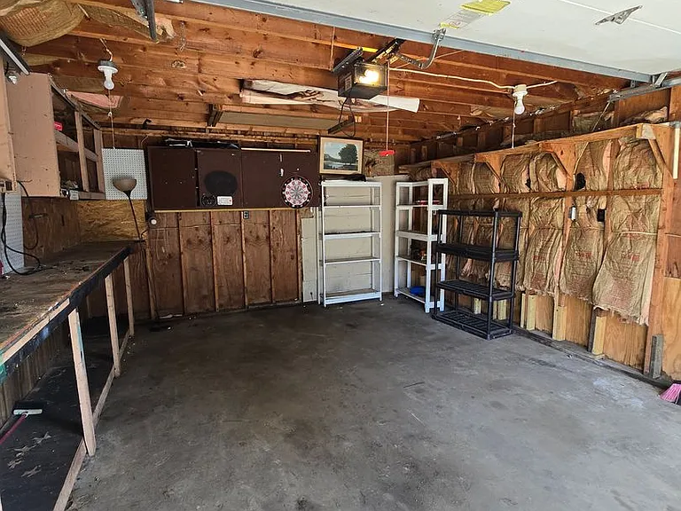 9809 Old Six Mile Ln — Photo 48
