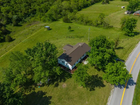 3400 Talmage Mayo Rd, Salvisa, KY 40372