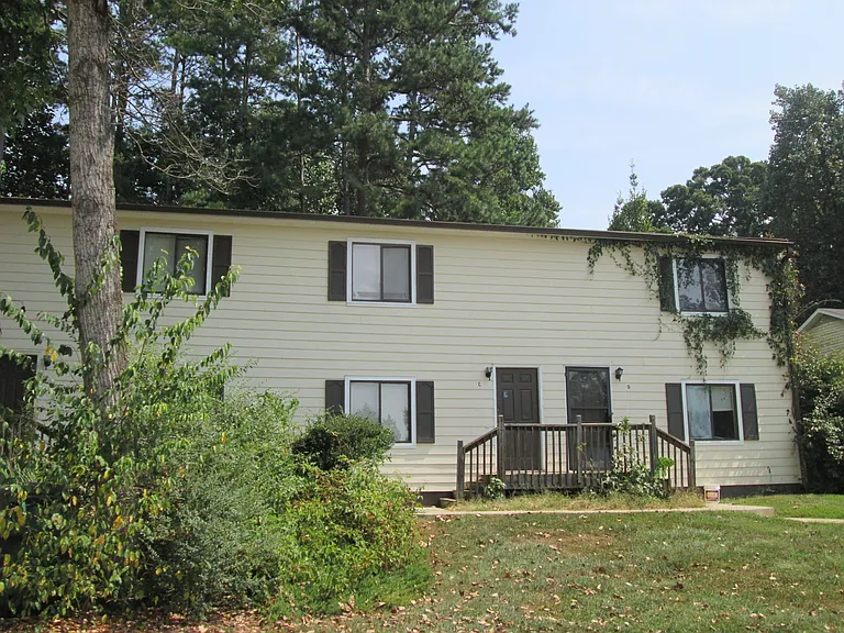 1260 Fieldstone Rd #D — Photo 1