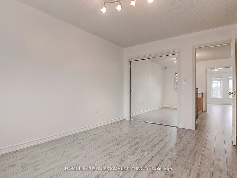 48 Kaitlin Dr — Photo 7