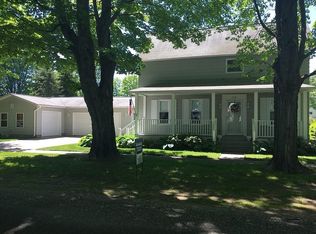 17132 3rd St, Arcadia, MI 49613