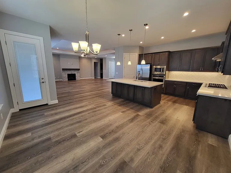 4113 Siena Dr — Photo 2
