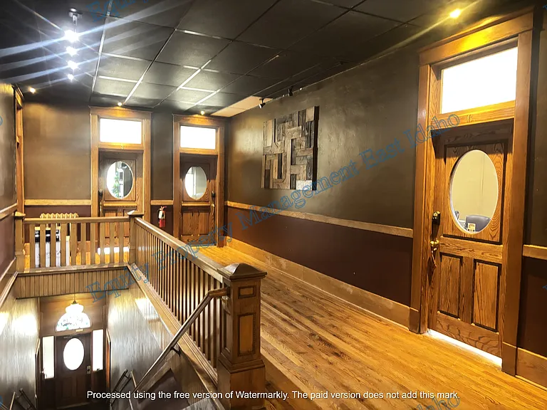 123 N Main St #13 — Photo 11