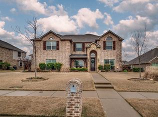 2617 Winding Creek Dr, Midlothian, TX 76065