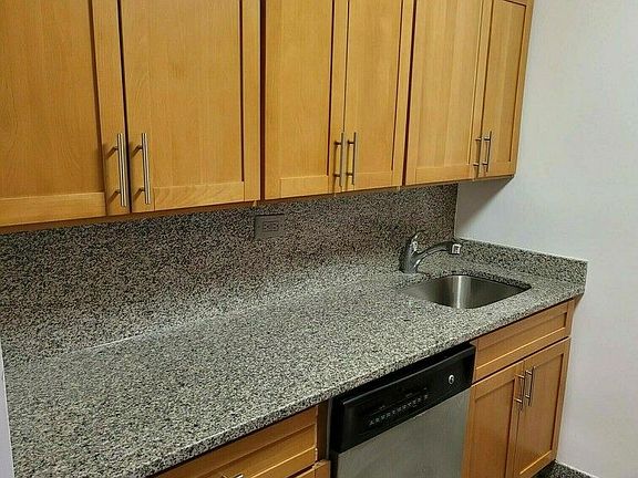 4th image of 345 W 58th St APT 3S