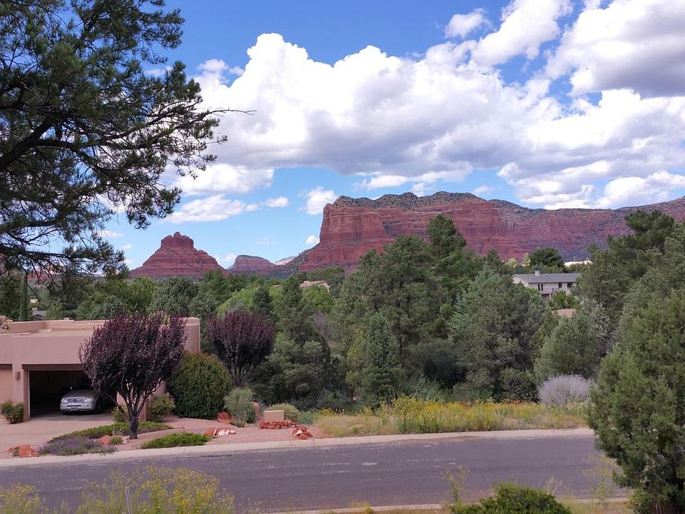 1st image of 205 Sin Salida